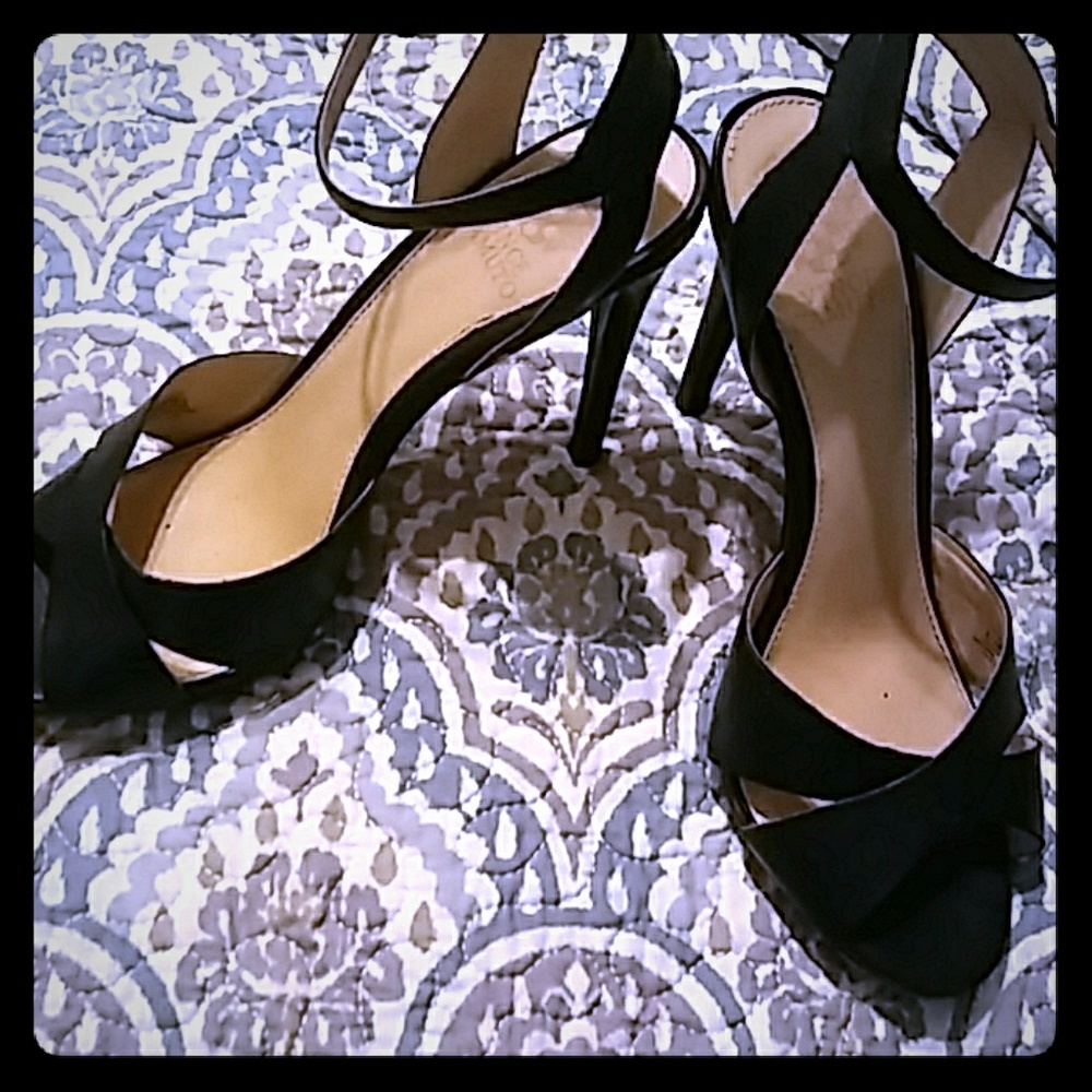 Vince Camuto strap sandals